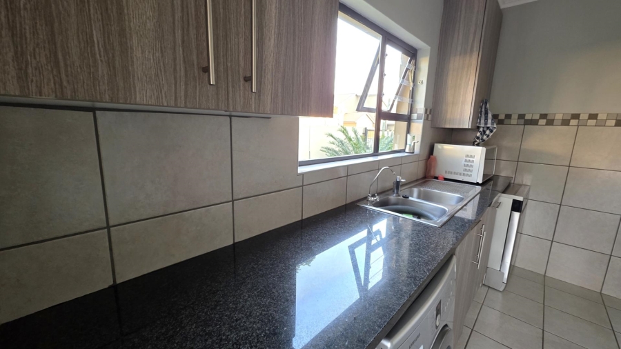 To Let 3 Bedroom Property for Rent in Melodie North West